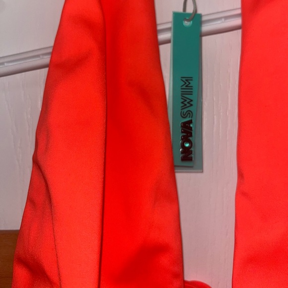 Two piece Medium Fashion Nova bathing suit - Picture 4 of 4